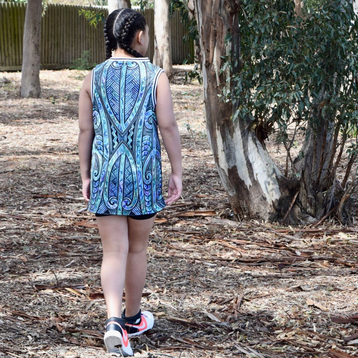 RAUMATI SINGLET